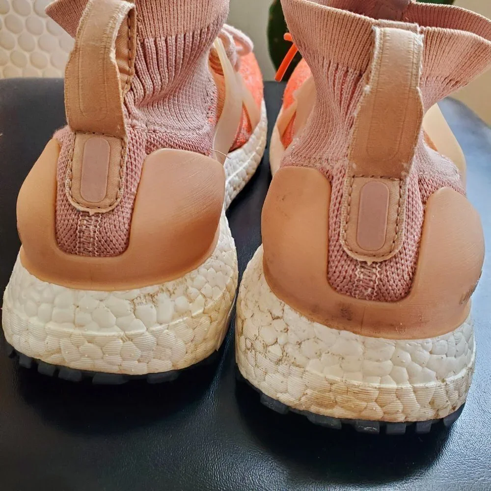 Adidas Ultraboost x All Terrain mid orange/peach Knit Running Shoes 9.5/42‎